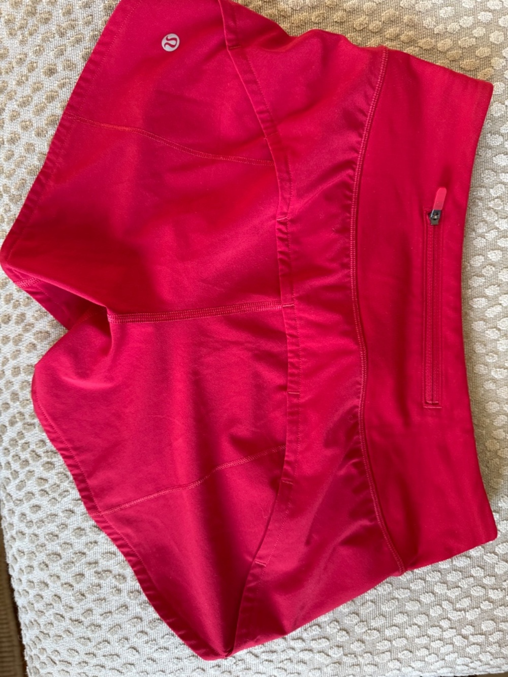 Lululemon - Picture 2 of 4